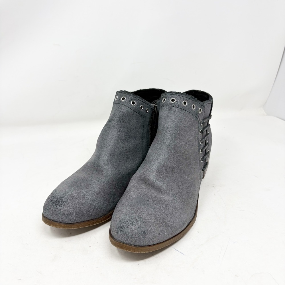 Minnetonka Gray Leather Ankle Booties Grommet Lace Up Womens Size 8.5